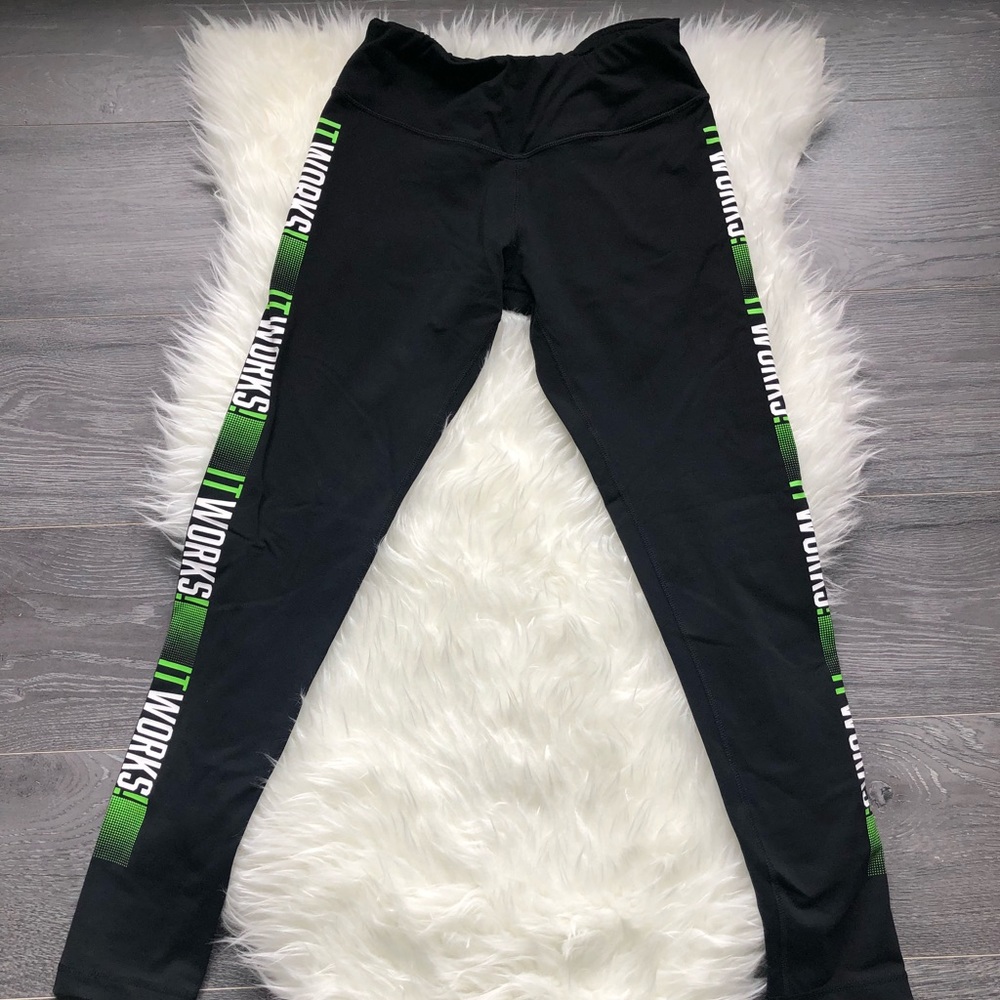 FINAL DAY💥MUST SELL💥It Works! Leggings